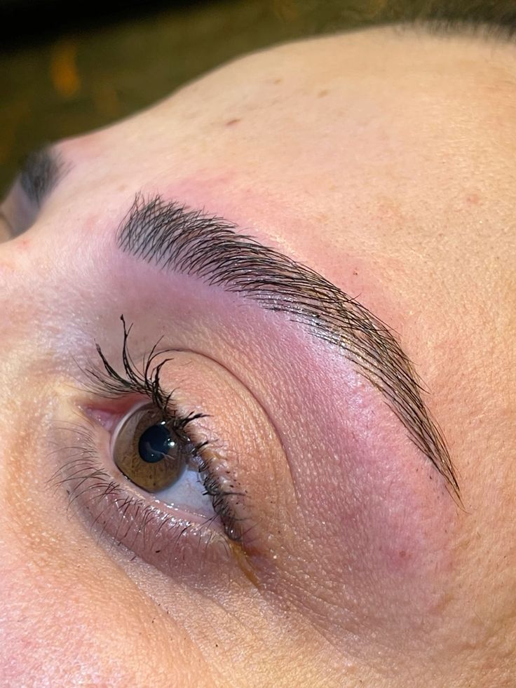 Cách chăm sóc sau phun mày Hairstroke đúng chuẩn 1 Cách chăm sóc sau phun mày Hairstroke đúng chuẩn