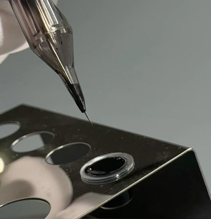 Phun xăm thẩm mỹ tưởng chừng đơn giản nhưng có thể gây nguy hiểm – Lời cảnh báo từ chuyên gia 2 Cách chọn mực phun xăm an toàn, lên màu chuẩn & bền lâu theo từng loại da