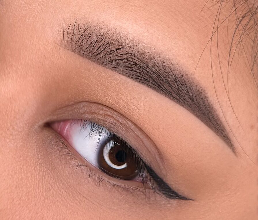 Cách xử lý nhanh khi phun xăm bị sưng tấy — Mẹo chuyên gia thẩm mỹ 3 Cách xử lý nhanh khi phun xăm bị sưng tấy — Mẹo chuyên gia thẩm mỹ