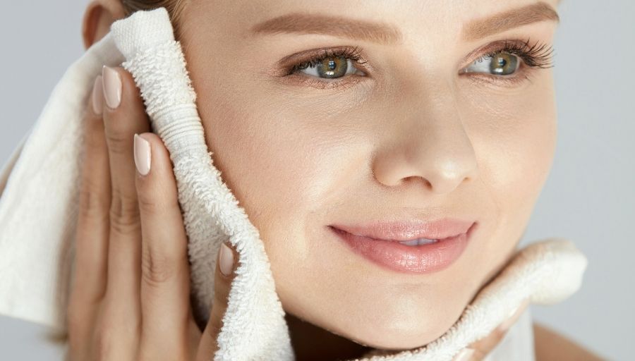 Chăm sóc sau phun xăm đúng cách để màu bền lâu và da không bị kích ứng