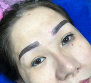 Mất niềm tin vì màu phun xăm trổ xanh, trổ đỏ theo thời gian