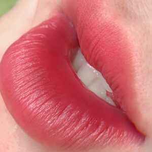 Hướng dẫn chăm sóc môi sau phun xăm để lên màu chuẩn và bền lâu