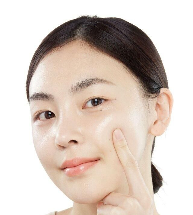 Phun mí mắt giữ được bao lâu? Có bị trổ xanh sau vài năm không? 2 Mày Hairstroke cho nền da mỏng: Nên hay không nên làm?