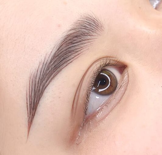 Những sai lầm thường gặp khi phun xăm chân mày khiến màu nhanh trổ đỏ, trổ xanh 3 Mày Hairstroke có phù hợp với mọi dáng mặt không? Chuyên gia phân tích chi tiết