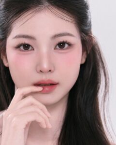 Phun chân mày Hairstroke là gì? Ưu điểm & cách lựa chọn kiểu phù hợp