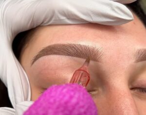 Phun chân mày bao lâu thì bong? Bao lâu lên màu chuẩn đẹp?