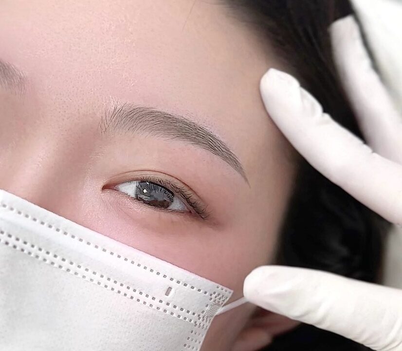 Phun lông mày: Cách tránh bị xanh, đỏ sau khi phun xăm