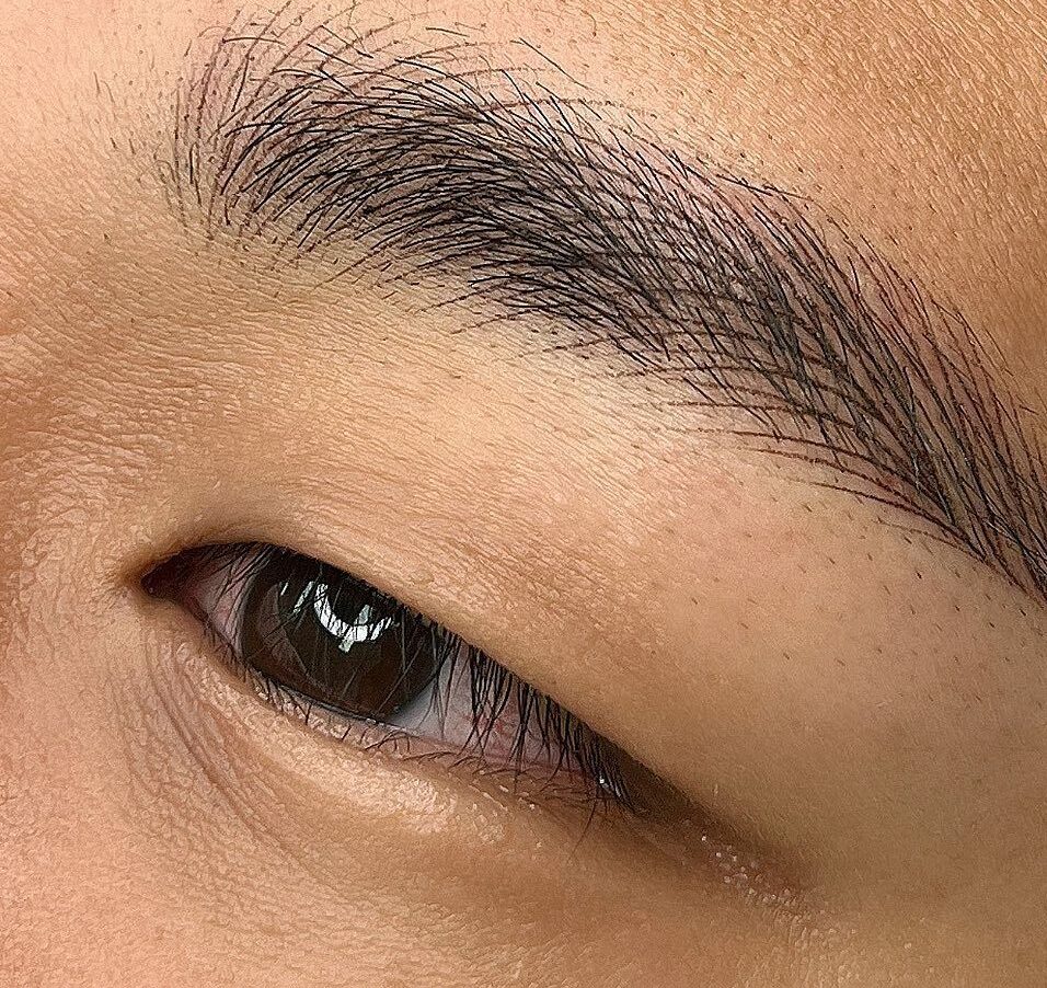 Phun mày Hairstroke giữ được bao lâu?