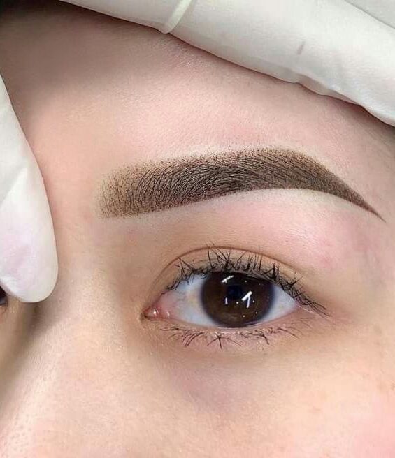 Phun mày ombre là gì? Xu hướng phun xăm chân mày mềm mại đang hot