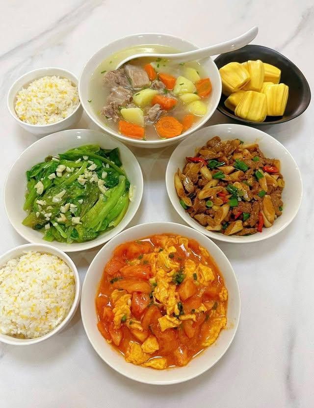 Phun môi kiêng ăn gì để môi lên màu đẹp và không bị thâm?