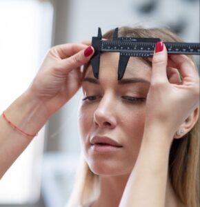 Phun xăm chân mày đẹp tự nhiên: Kỹ thuật, kiểu dáng & lời khuyên chuyên gia