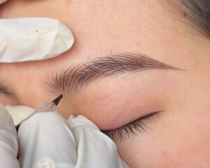 Phun xăm thẩm mỹ là gì? Hướng dẫn chi tiết từ A–Z cho người mới