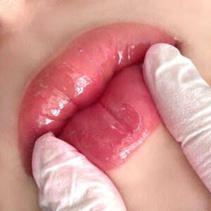 Phun môi trên nền môi từng xăm cũ: Những rủi ro chỉ lộ ra sau vài năm