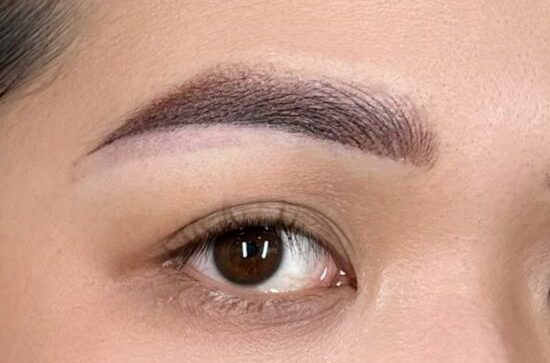 Chăm sóc chân mày sau Tết: Cách giữ màu bền đẹp sau ăn uống – du lịch 1 Chăm sóc chân mày sau Tết: Cách giữ màu bền đẹp sau ăn uống – du lịch