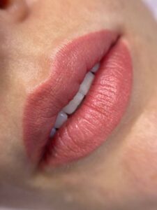 Phun môi Lụa – Công nghệ môi silk lips chuẩn trend 2026