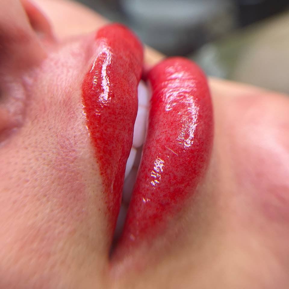 Phun môi Nano Touch – Kỹ thuật môi mịn không đau lên màu chuẩn