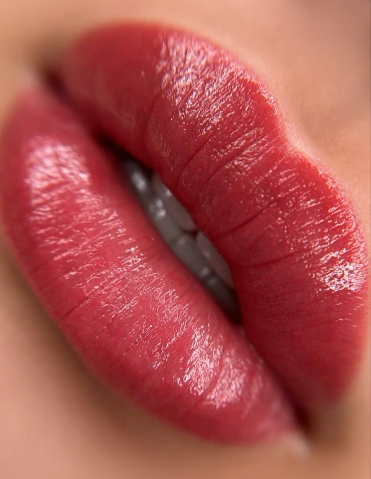 Phun môi giữ được bao lâu? Cách giữ màu tươi lâu nhất 1 Phun môi giữ được bao lâu? Cách giữ màu tươi lâu nhất