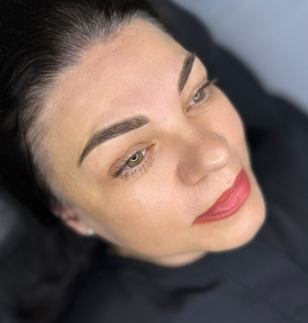 So sánh phun mày Microblading và Hairstroke: Nên chọn kiểu nào trước Tết?