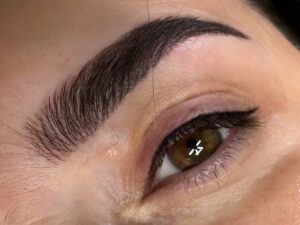 Sửa chân mày hỏng bao nhiêu tiền? Bảng giá sửa mày mới nhất 2026