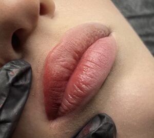 Vì sao phun môi không lên màu? 7 lý do chuyên gia ít khi nói